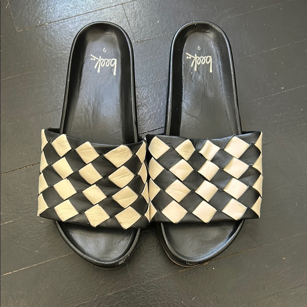 beek Black and Cream Woven Slide Sandals
